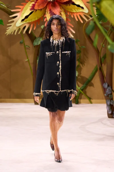 Look 61